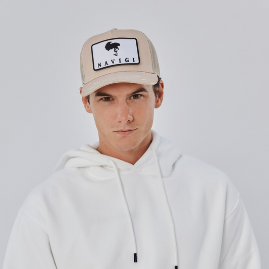 Trucker cap beige with convertible patch